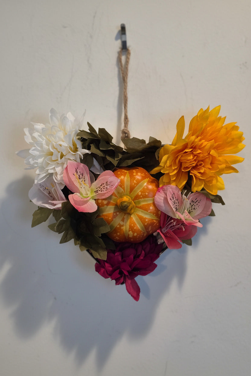 WD-110 Seasonal Wall Decor