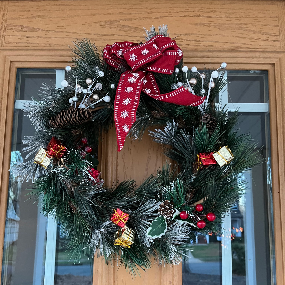 Christmas Is Coming Soon! (Wreaths)