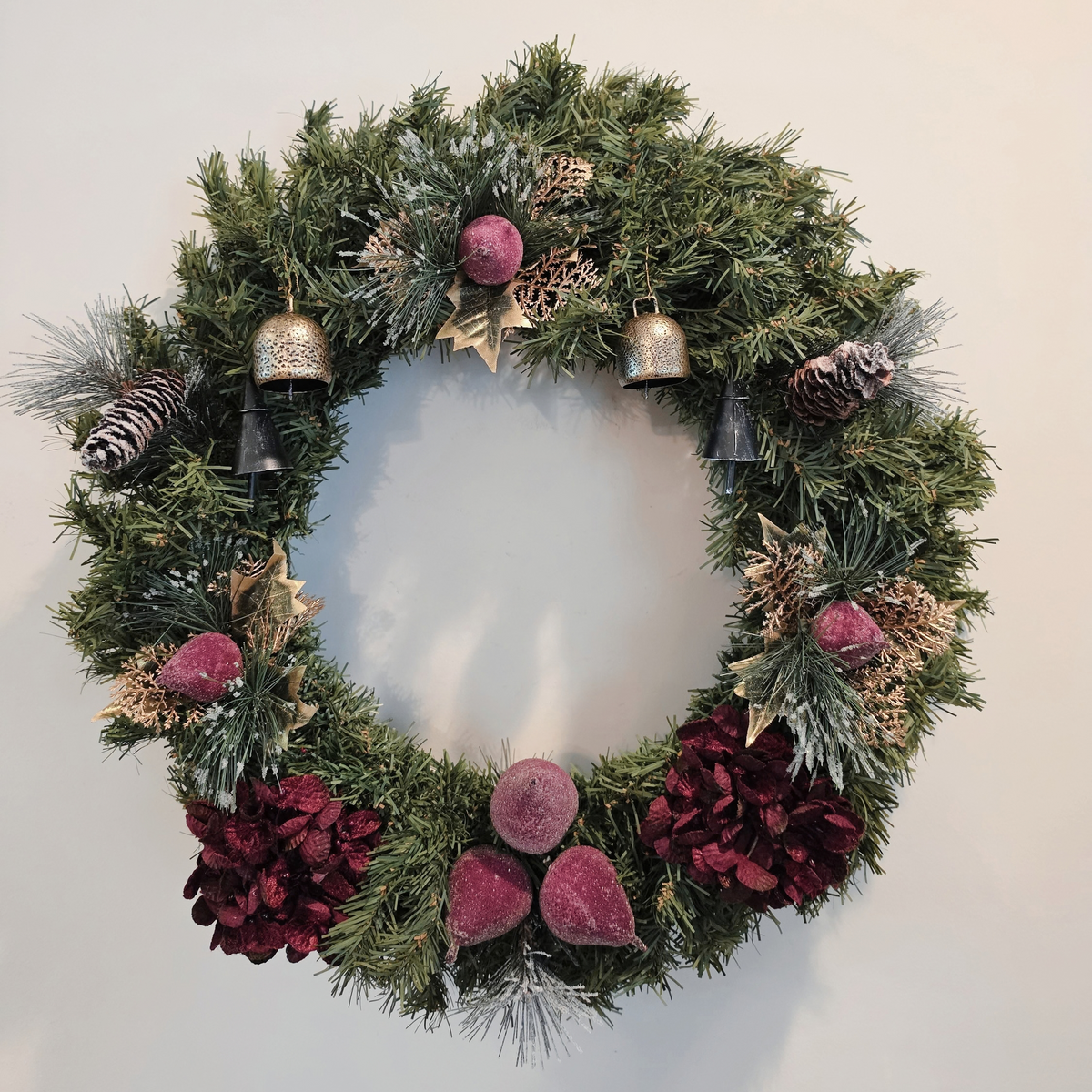 GRFD-118  Rustic Burgundy Berry & Brass Bell Wreath