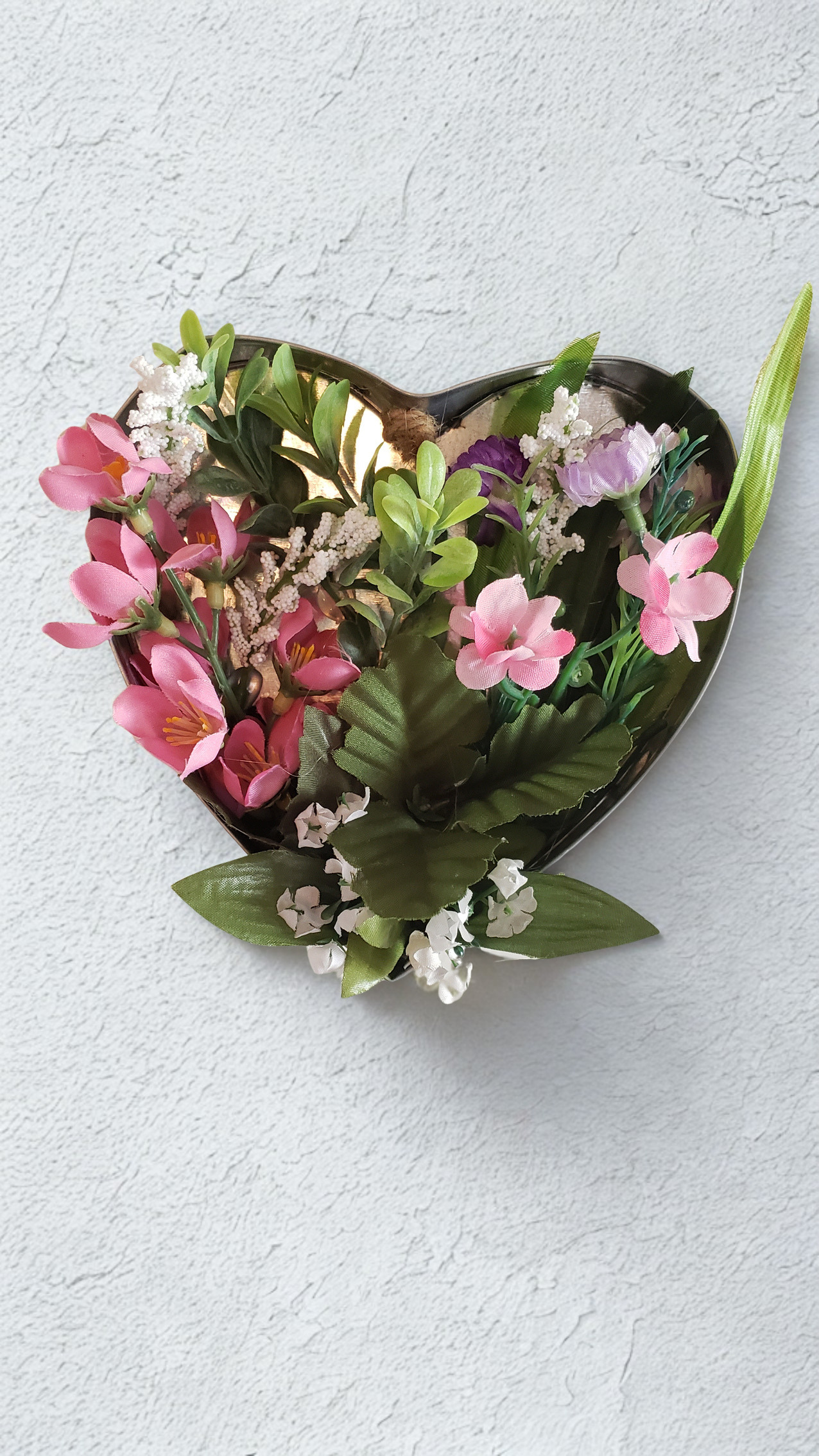 WD-102 Tin Heart Wall Decor